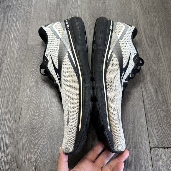 Brooks Mens Ghost 15 1103931D121 Gray Running Shoes Sneakers Size 11.5 D main image 7